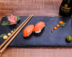 Salmon Sushi